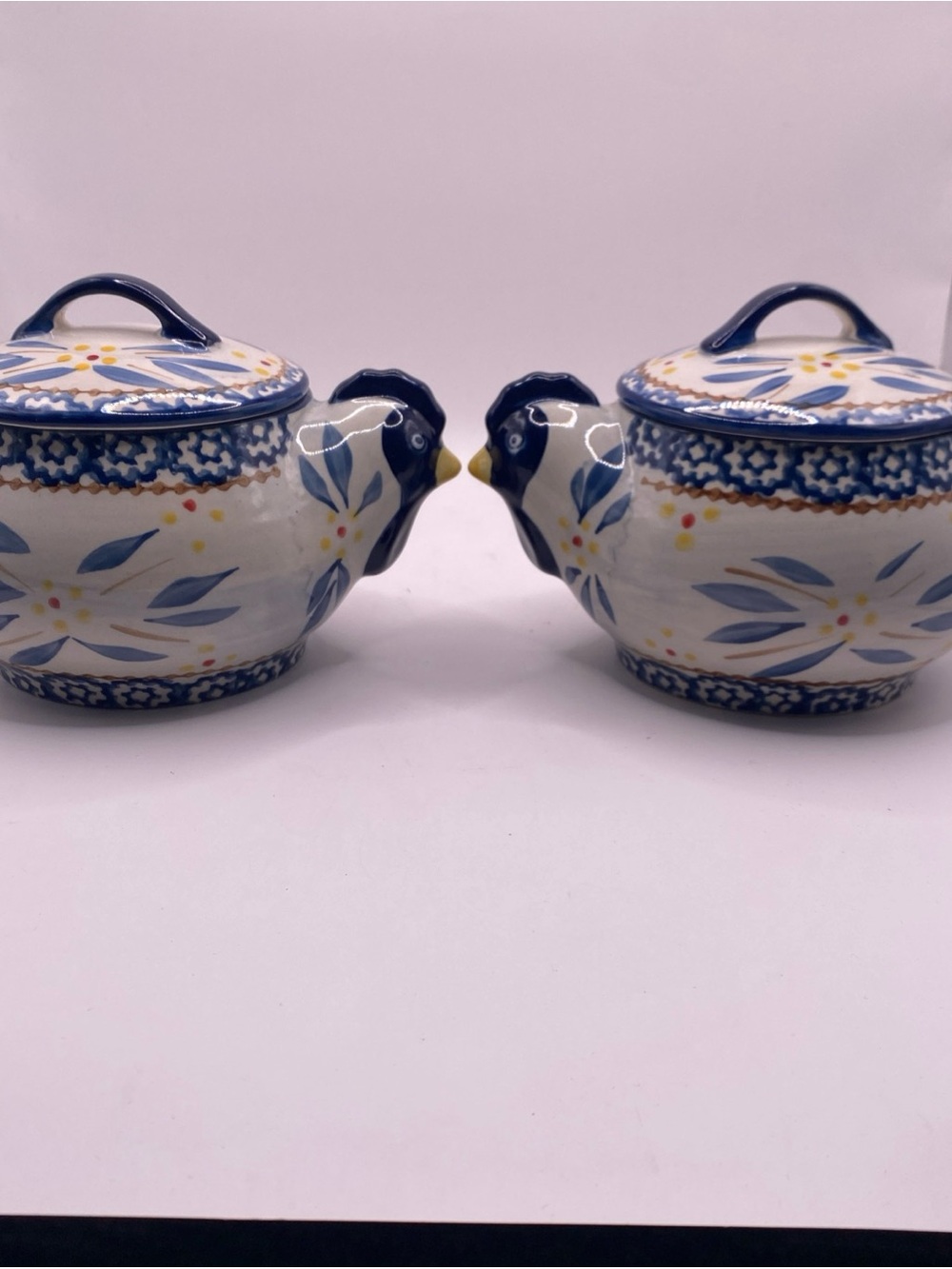 Two Temp-tations Ovenware Blue Chicken Individual Baker with Lid 16oz Old World